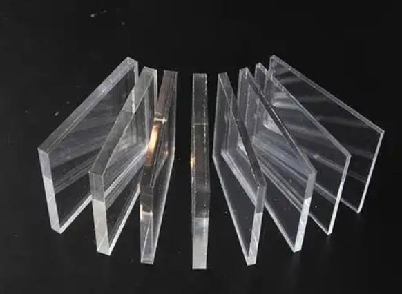 PC板星空房开空调会蒸发室湿吗